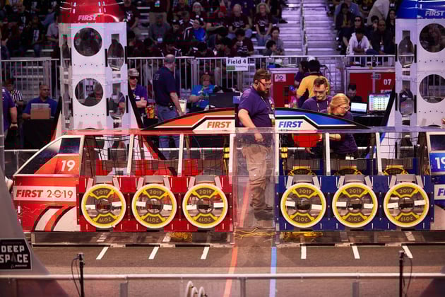 a photo of the 2019 field cargo ships