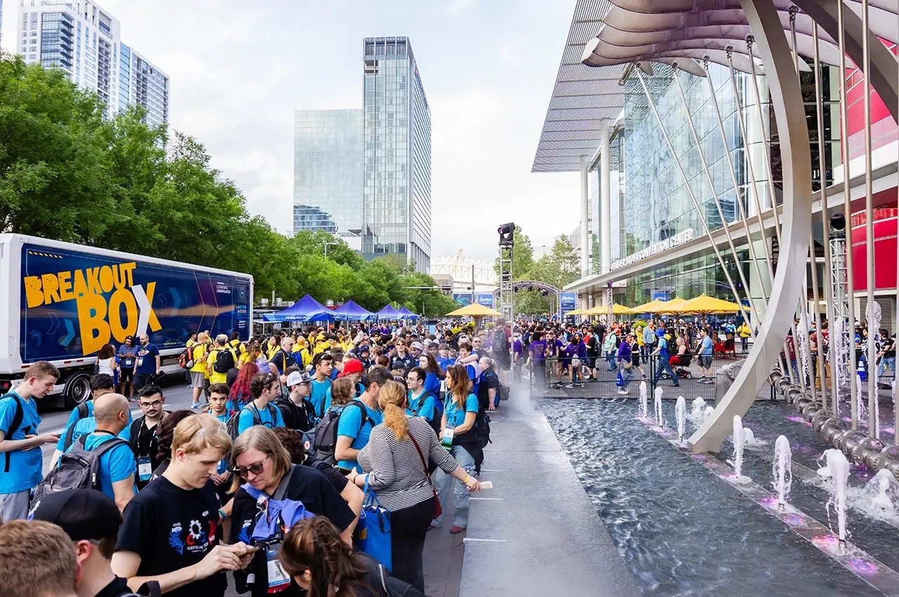 FIRST Championship crowd