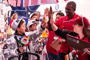 volunteers-meet-the-teams